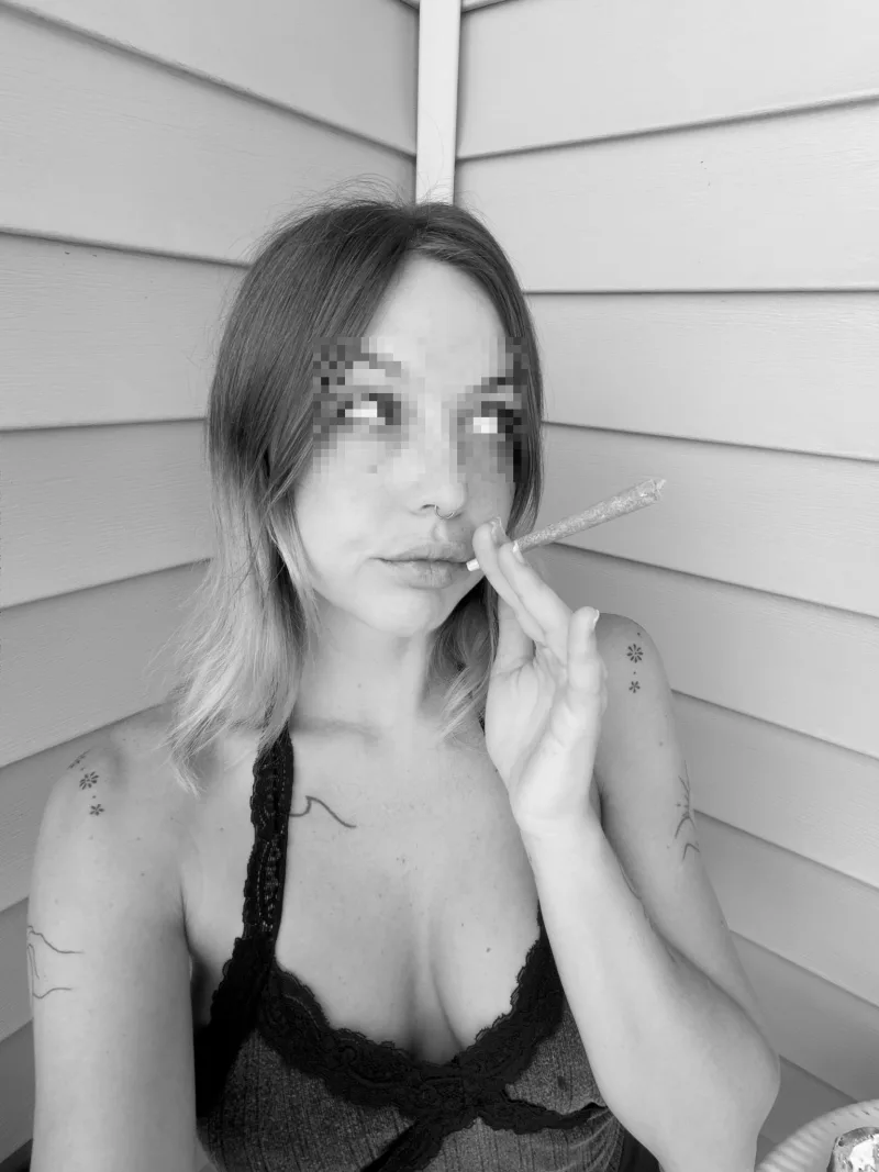 I am available for moments of sensual relaxation